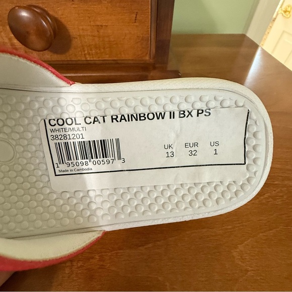 New Puma rainbow slides youth size 1 sandals white sole unisex shoe - Picture 10 of 11